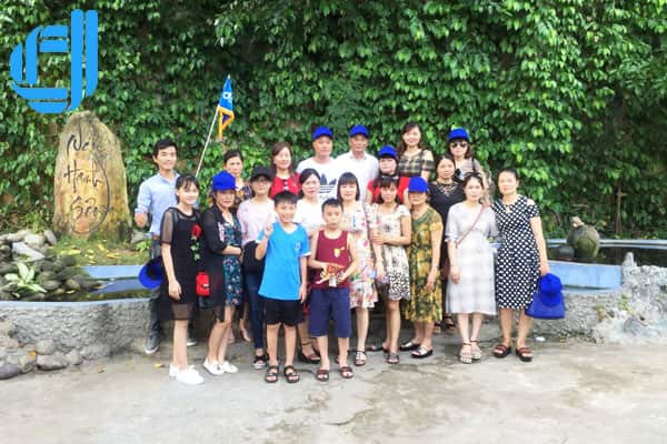 d2tour tự hào là đơn vị tổ chức tour du lịch bắc giang đi đà nẵng dịch vụ chuẩn