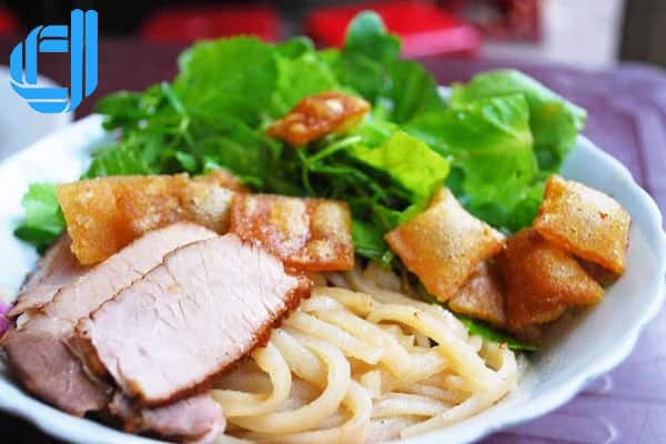 thưởng thức đặc sản ẩm thực quảng nam đầy mộc mạc