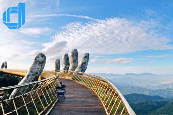 địa điểm du lịch đà nẵng hấp dẫn du khách thăm quan